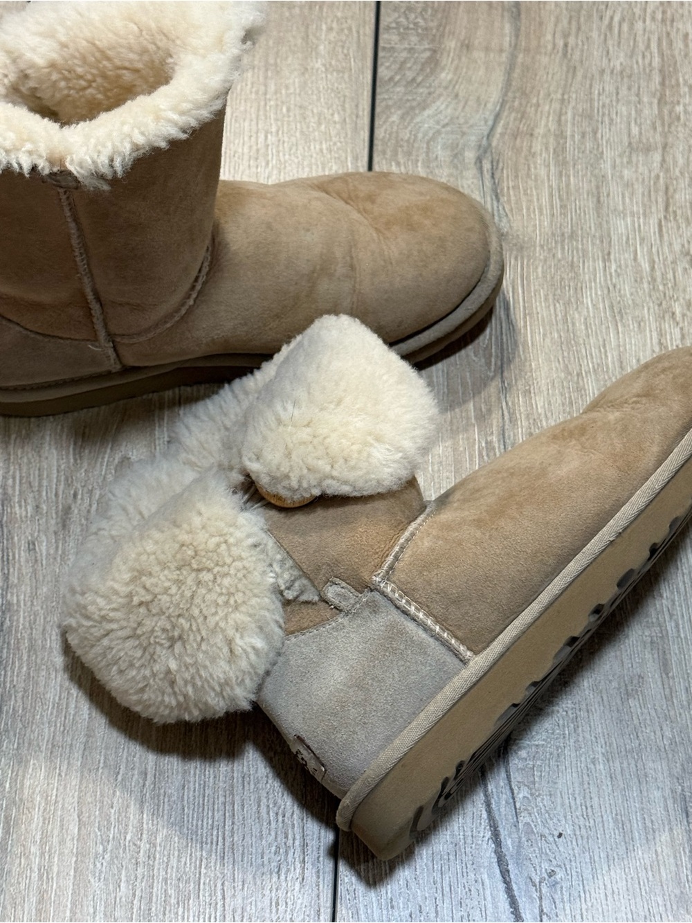 UGG Cozy Bailey Button Sheepskin Boots | Sand & Beige | Size 8 - Picture 7 of 15